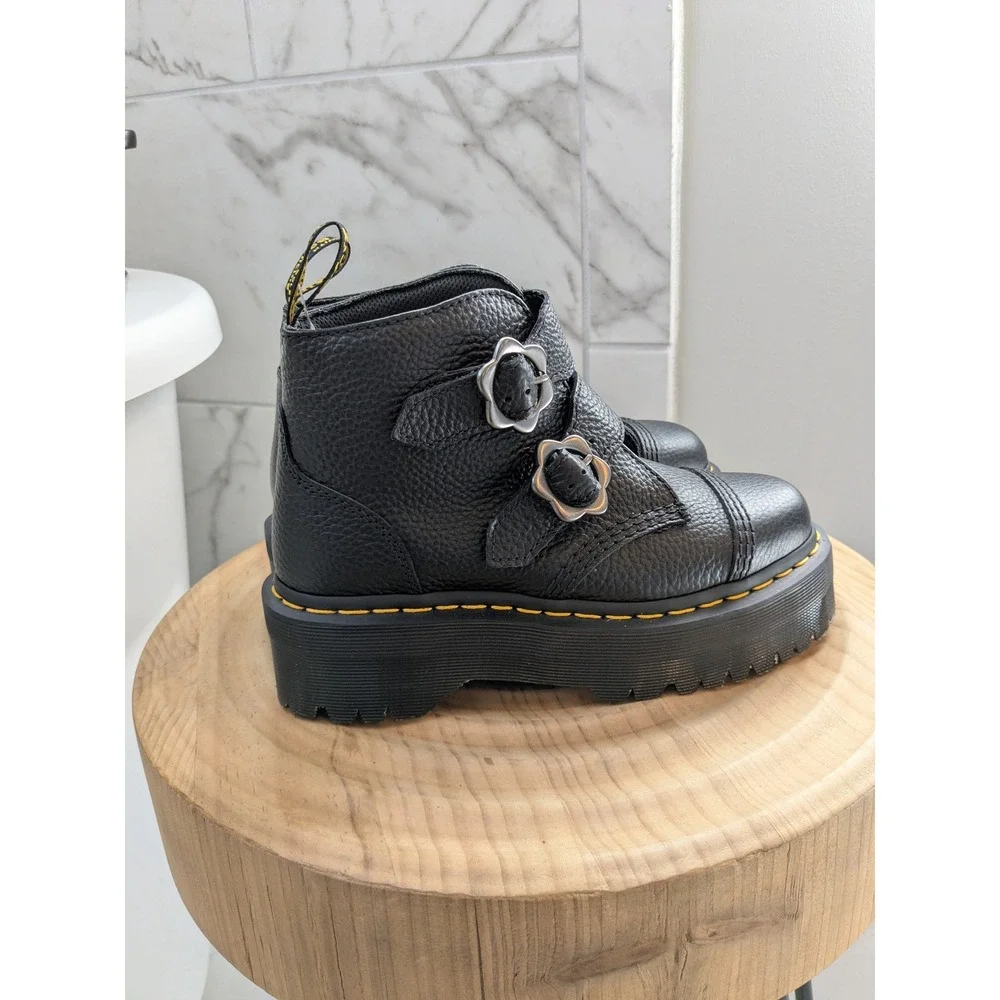 NWOB Dr Martens Black Leather Platform‎ Boots Buckle Devon Flower Chunky Soles